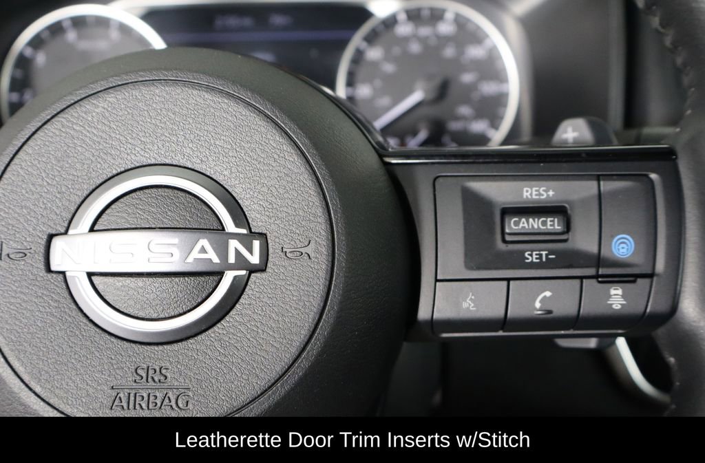 Used 2023 Nissan Rogue SV w/ SV Premium B Package image 10