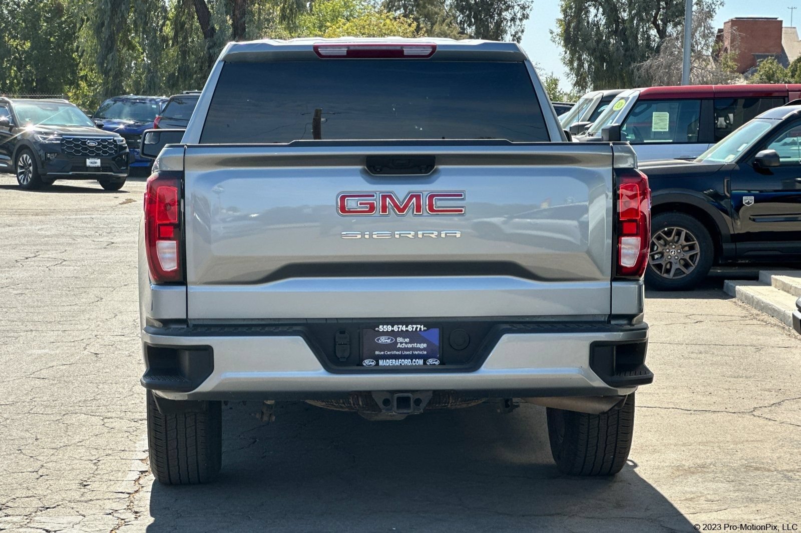 Used 2025 GMC Sierra 1500 Pro w/ Graphite Edition AWD/4WD image 5