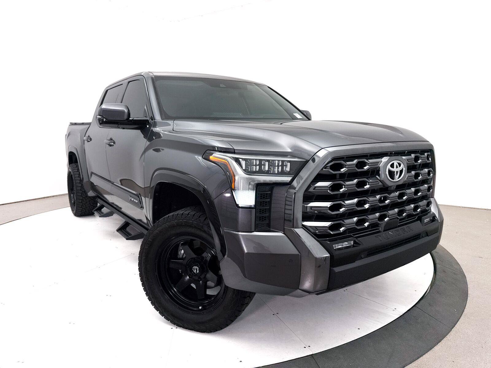 Used 2023 Toyota Tundra Platinum AWD/4WD image 1