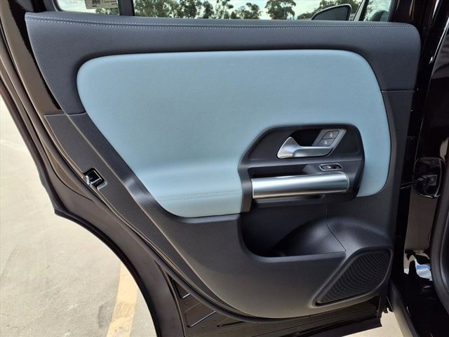 New 2026 Mercedes-Benz GLA 250 image 16