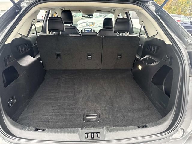 Used 2024 Ford Edge SEL image 8