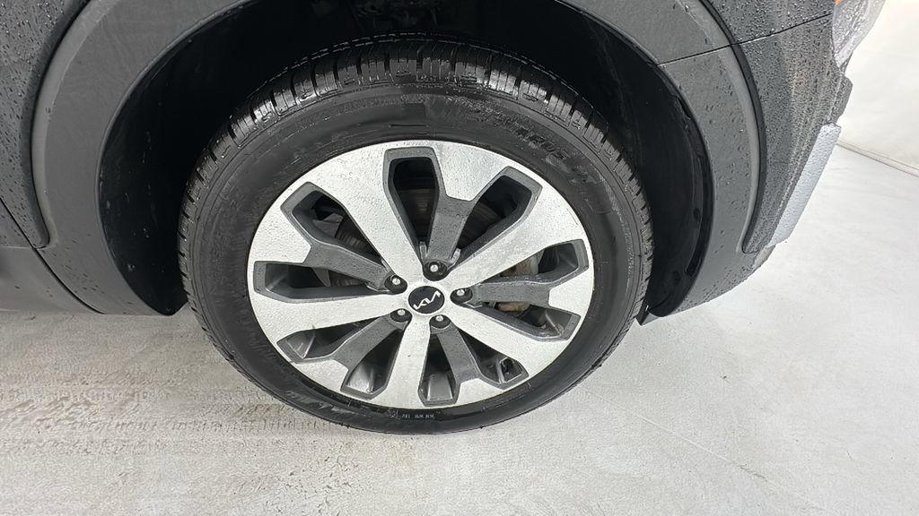 Used 2022 Kia Telluride S image 9