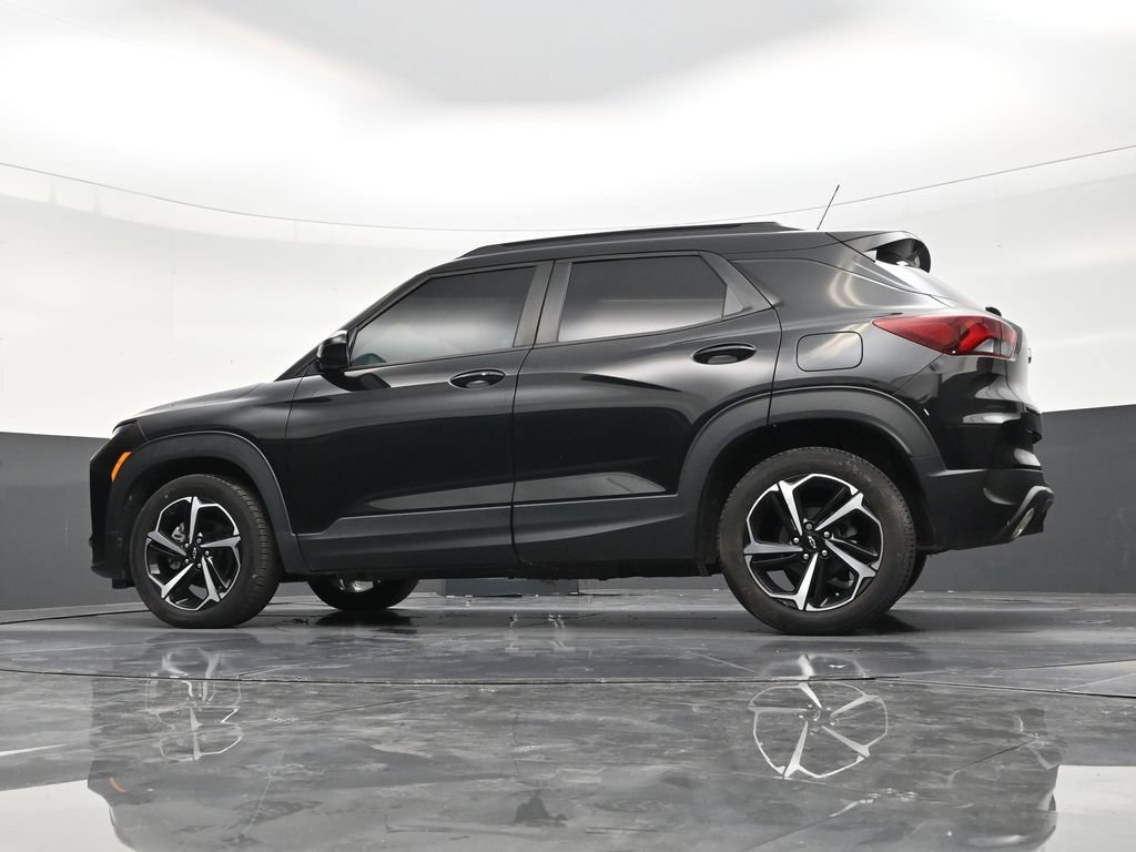 Used 2022 Chevrolet TrailBlazer RS w/ Sun and Liftgate Package FWD image 18
