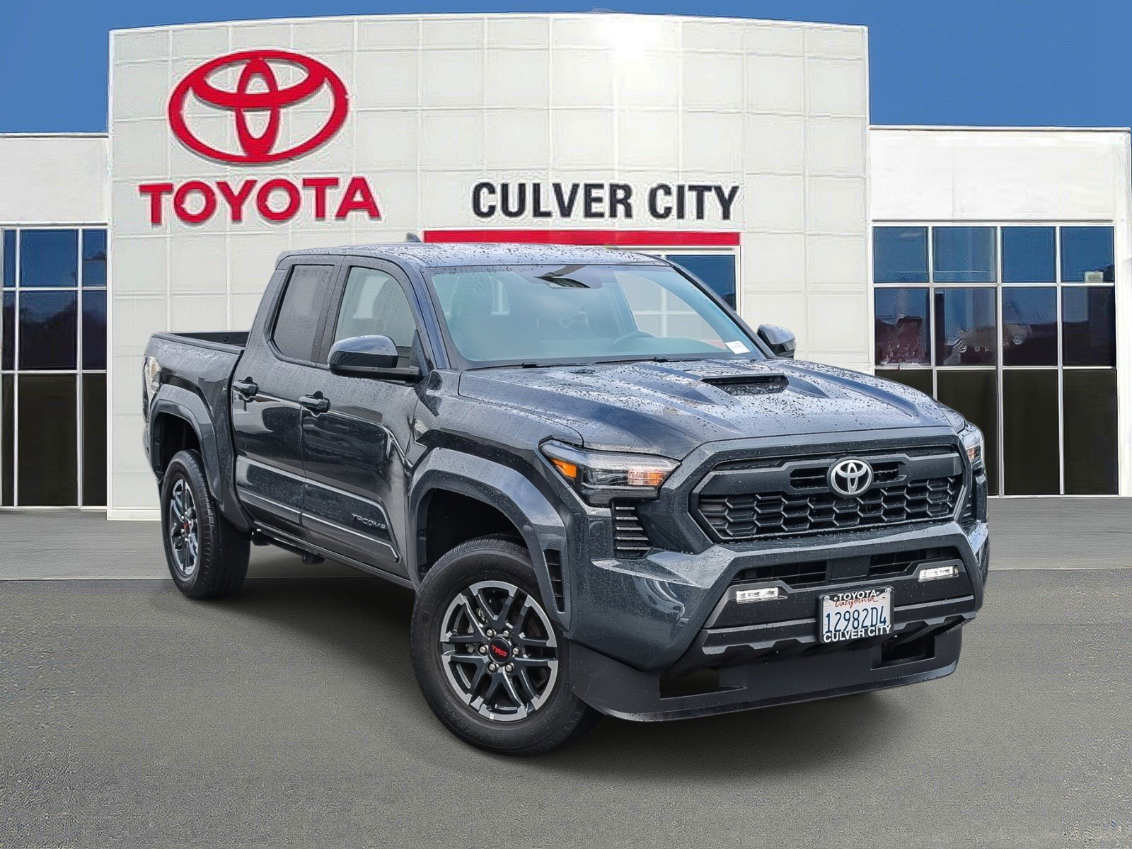 Used 2024 Toyota Tacoma TRD Sport video 1