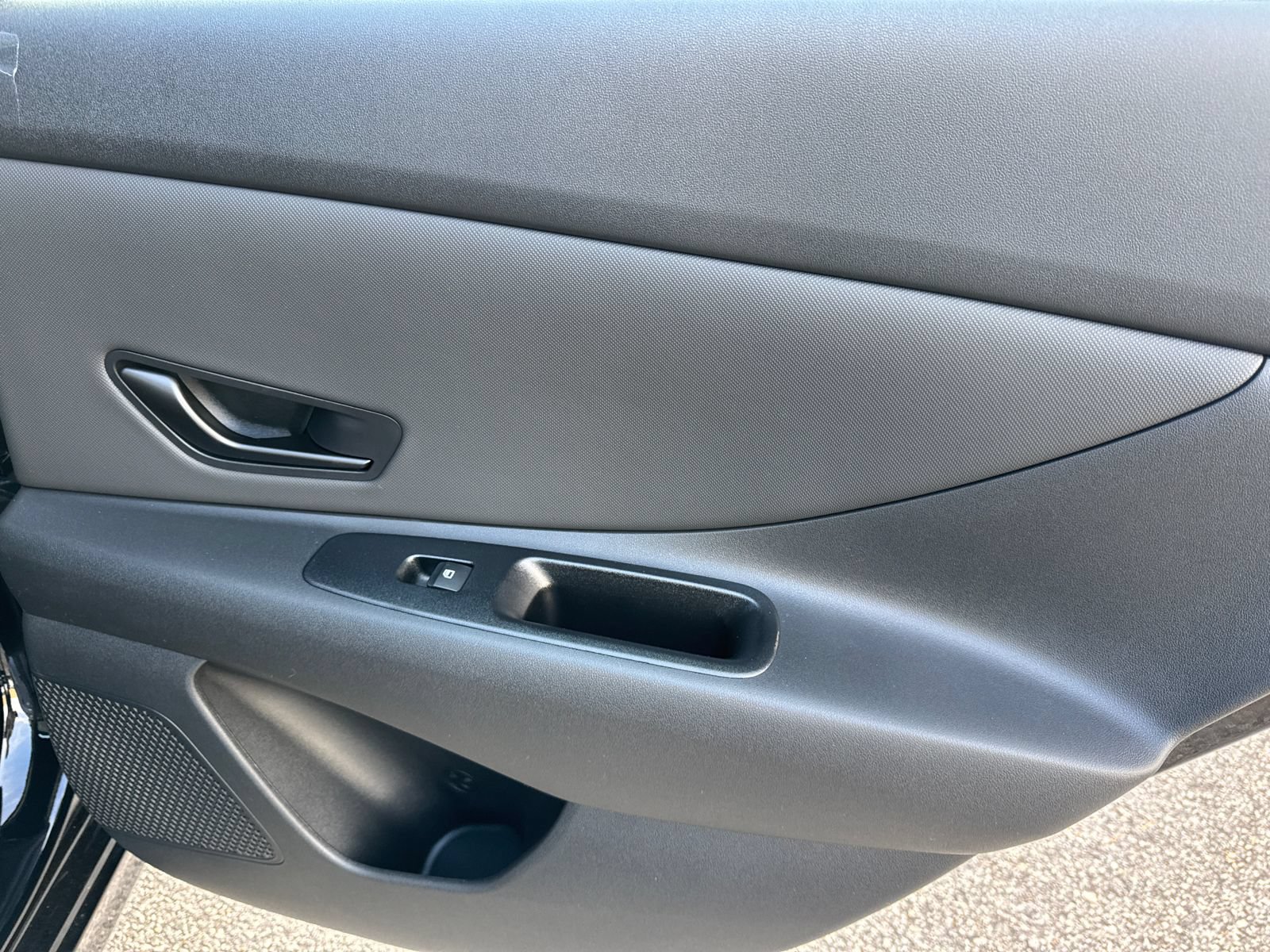 New 2026 Hyundai Elantra SEL Sport FWD image 17