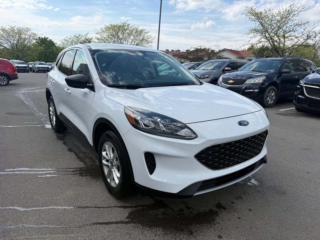 Used 2022 Ford Escape SE AWD/4WD image 1
