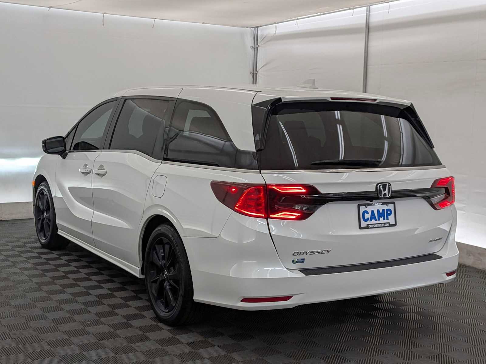 Used 2023 Honda Odyssey Sport image 4