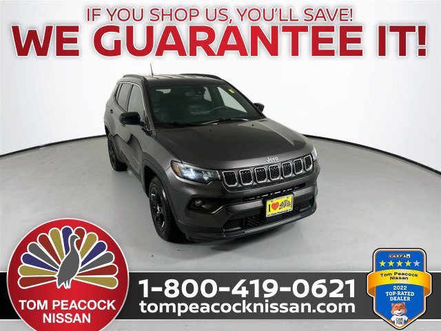 Used 2024 Jeep Compass Latitude AWD/4WD image 1
