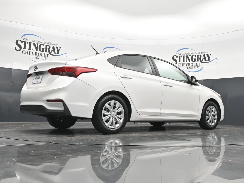 Used 2020 Hyundai Accent SE FWD image 32