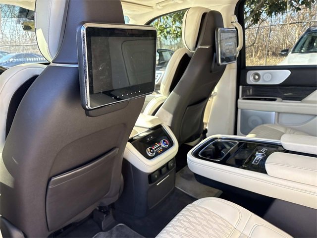 Used 2020 Lincoln Navigator L Black Label image 18