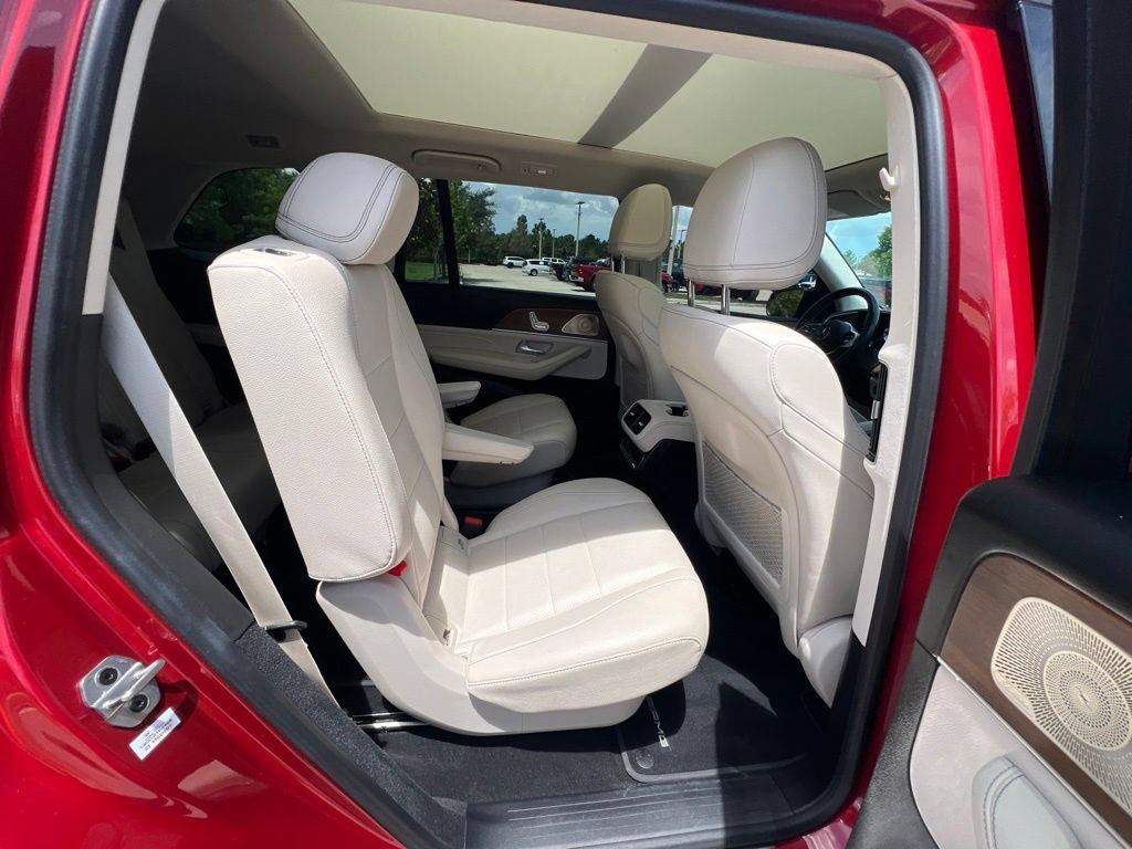 Used 2022 Mercedes-Benz GLS 450 4MATIC image 25