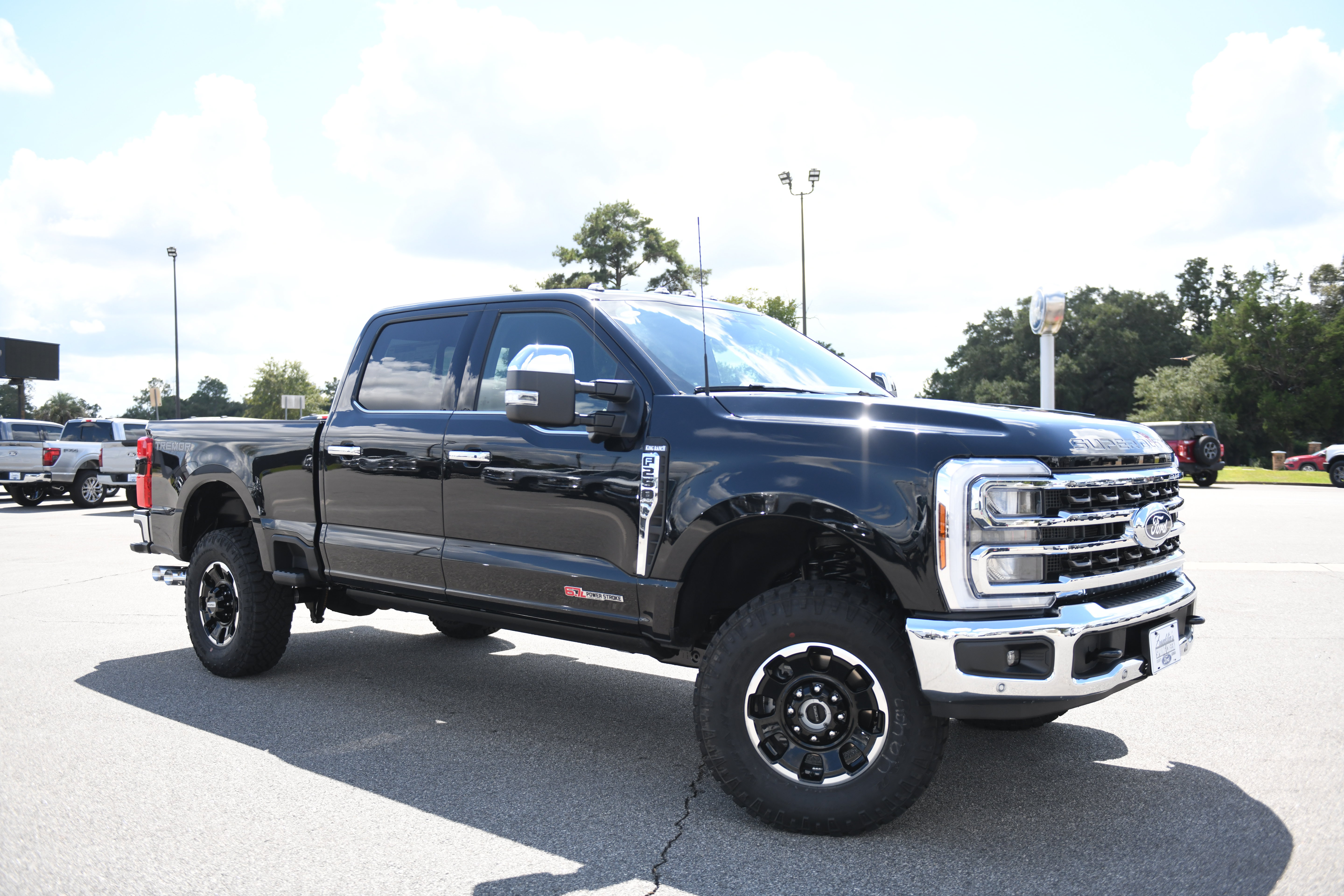 New 2027 Ford F250 King Ranch w/ Tremor Off-Road Package AWD/4WD image 1
