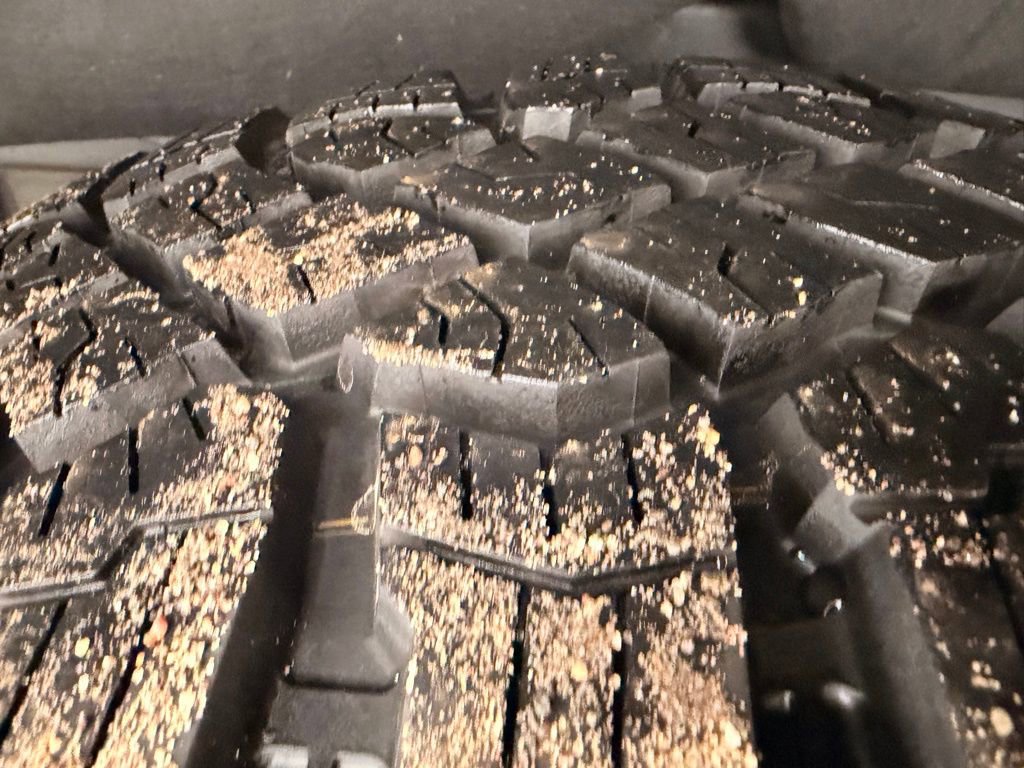 Used 2025 GMC Sierra 1500 AT4X image 13