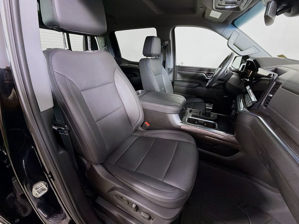 Used 2023 Chevrolet Silverado 1500 LTZ AWD/4WD image 25