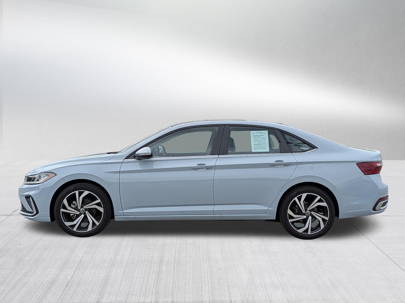 Used 2026 Volkswagen Jetta SEL FWD image 4