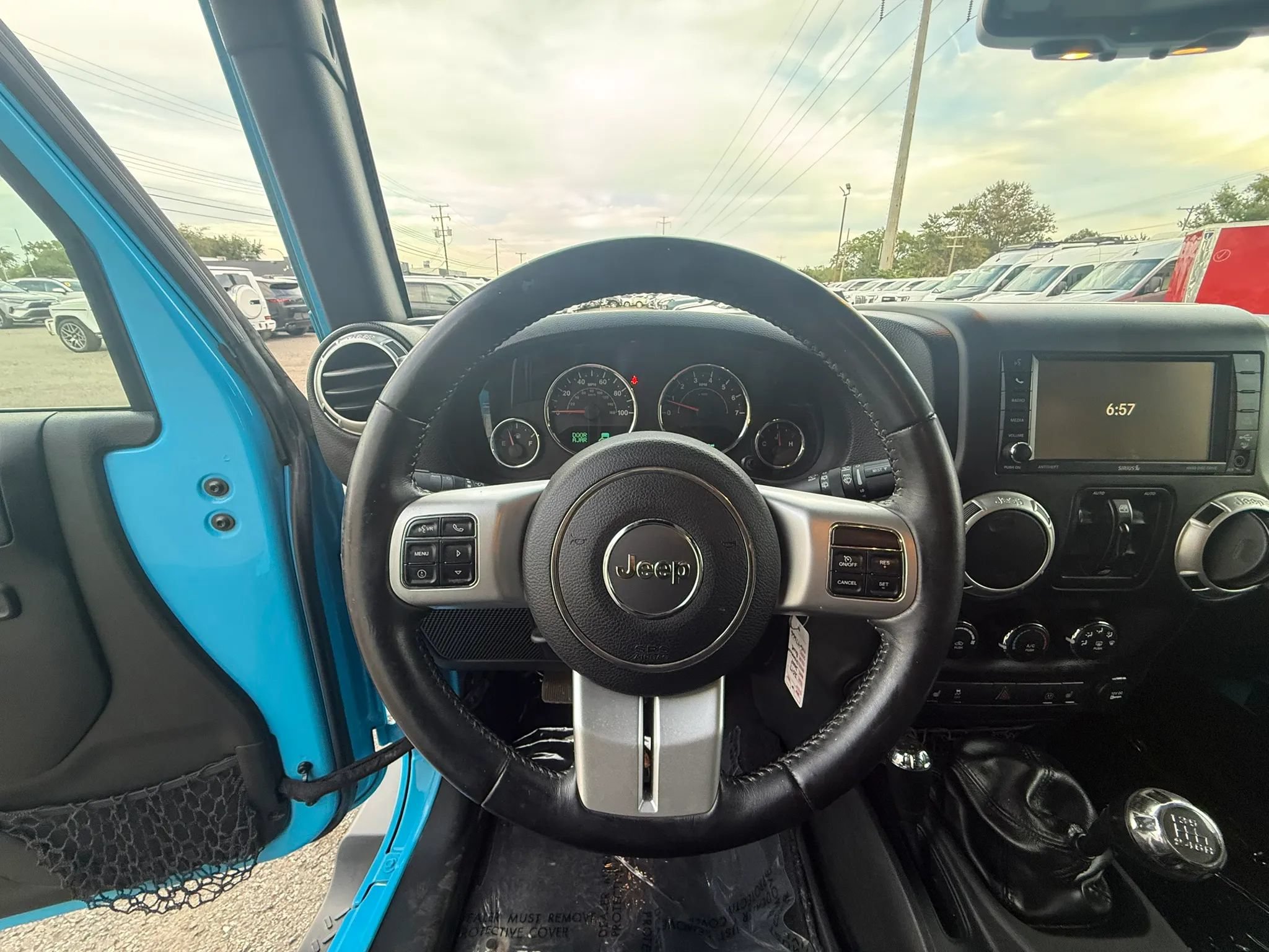 Used 2017 Jeep Wrangler Unlimited Sahara w/ Quick Order Package 23E Chief AWD/4WD image 16