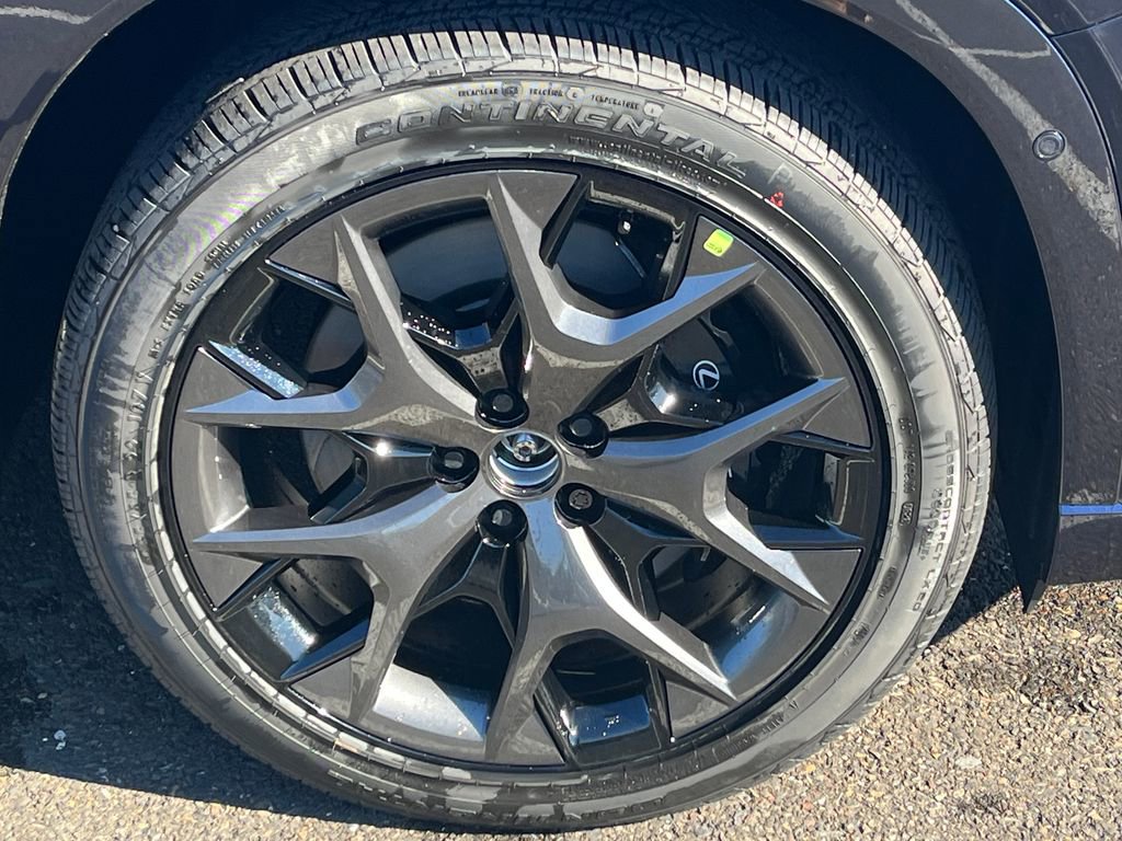 New 2026 Lexus TX 500h AWD image 5