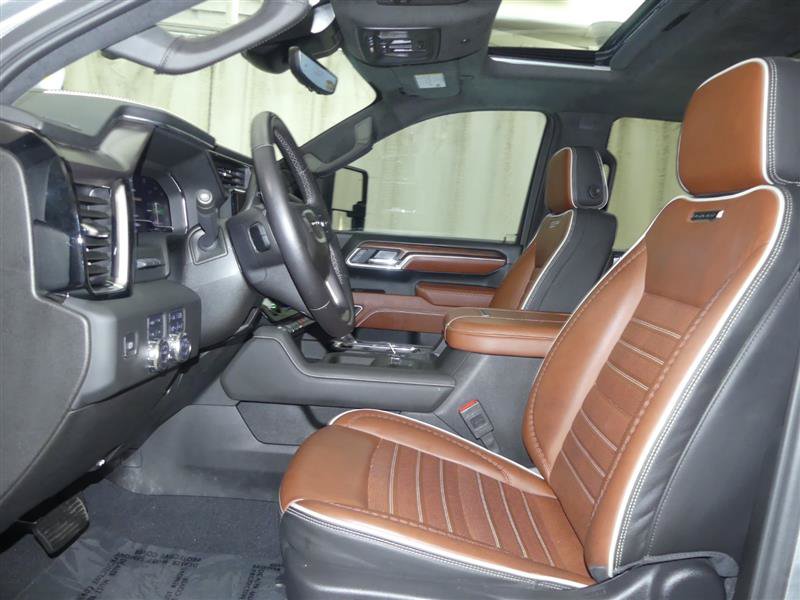 Used 2025 GMC Sierra 3500 Denali Ultimate AWD/4WD image 29