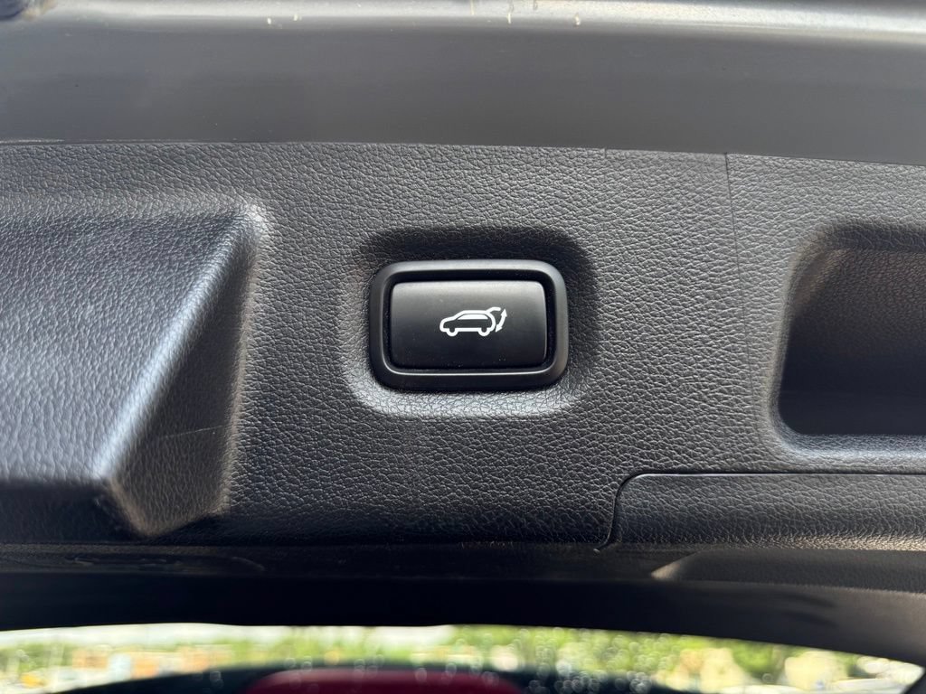 Used 2023 Hyundai Santa Fe Calligraphy AWD/4WD image 9