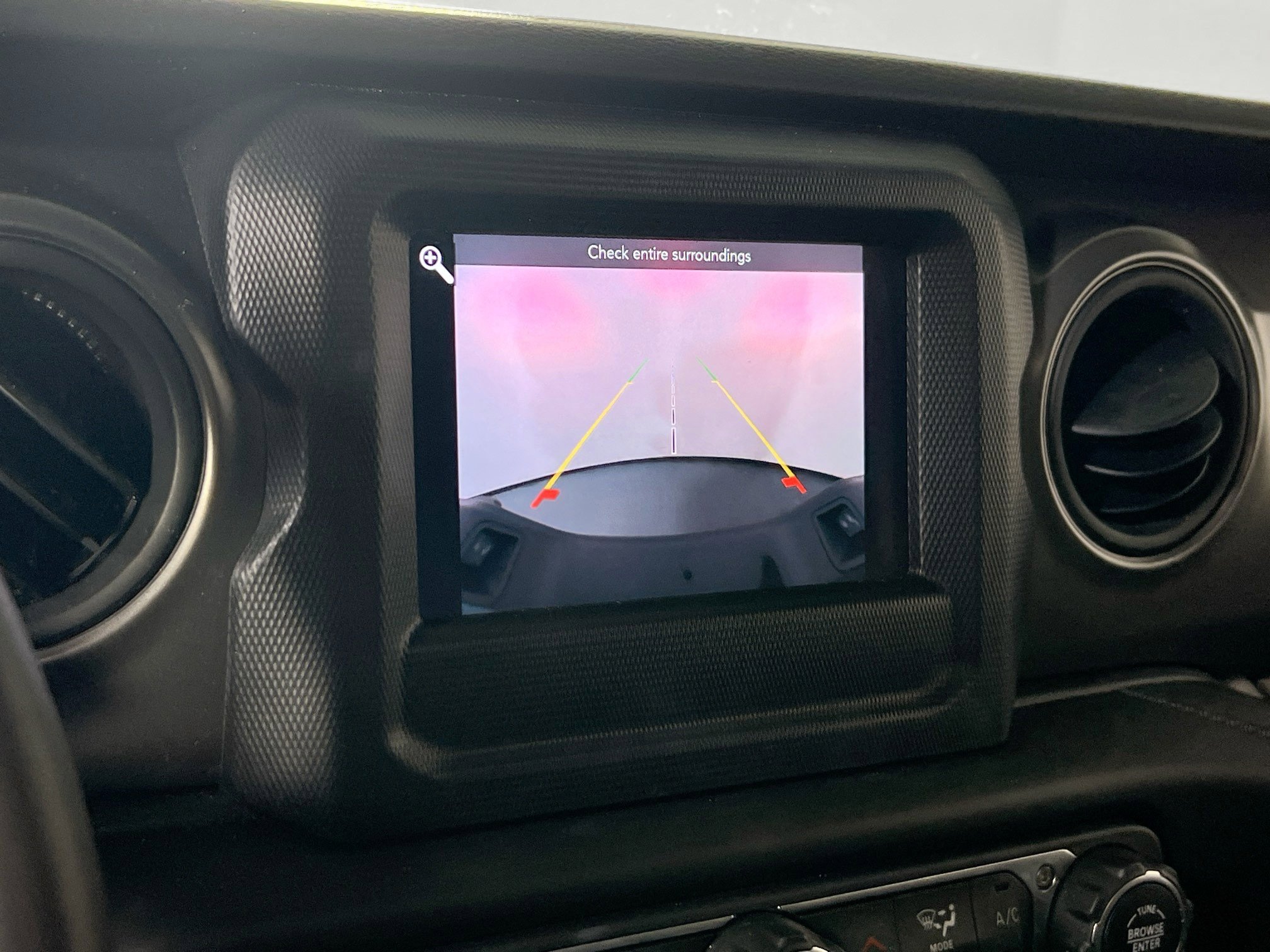 Used 2023 Jeep Gladiator Sport AWD/4WD image 13
