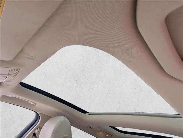 Used 2022 Mercedes-Benz GLC 300 image 12