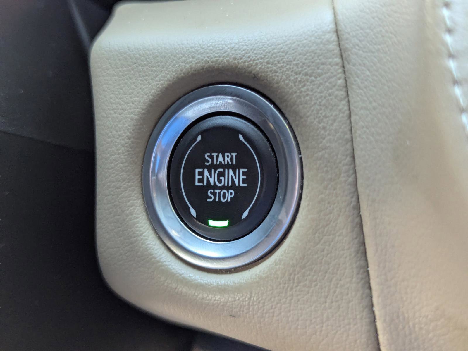 Used 2021 Chevrolet Tahoe Premier w/ Premium Package image 35