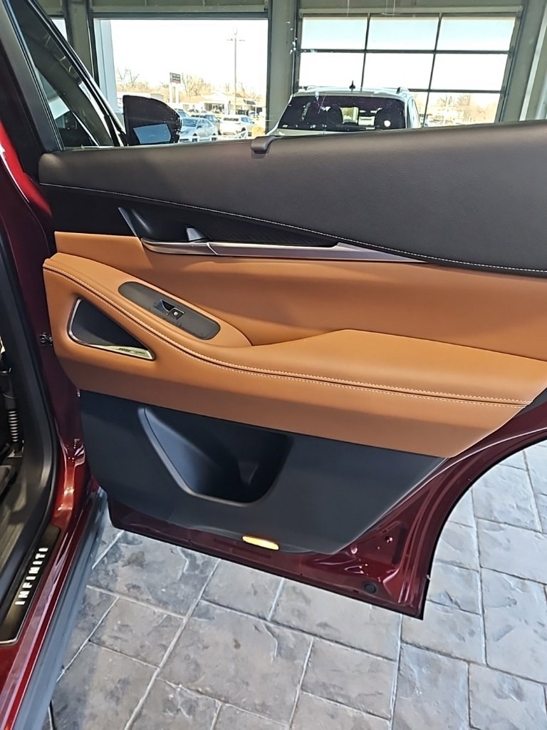 Used 2024 INFINITI QX60 Autograph w/ Cargo Package image 15