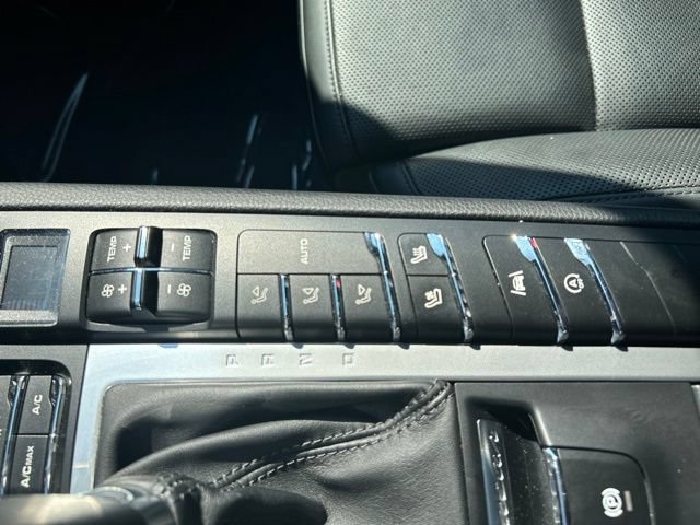 Used 2021 Porsche Macan AWD/4WD image 25