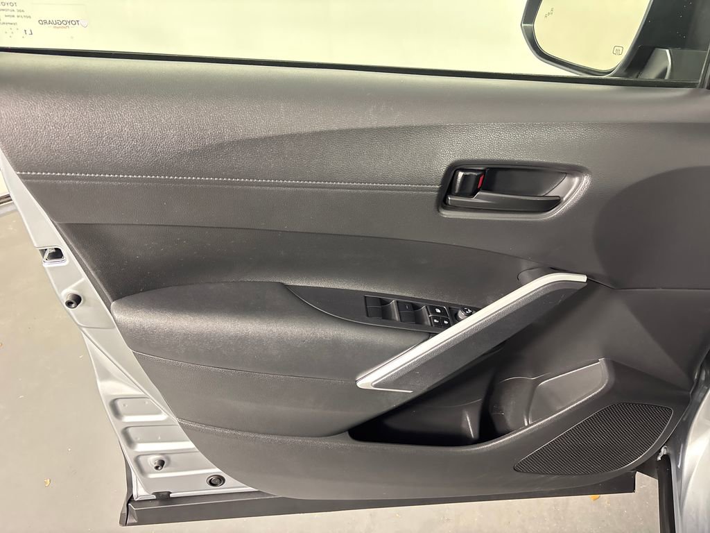Certified 2023 Toyota Corolla Cross SE image 27