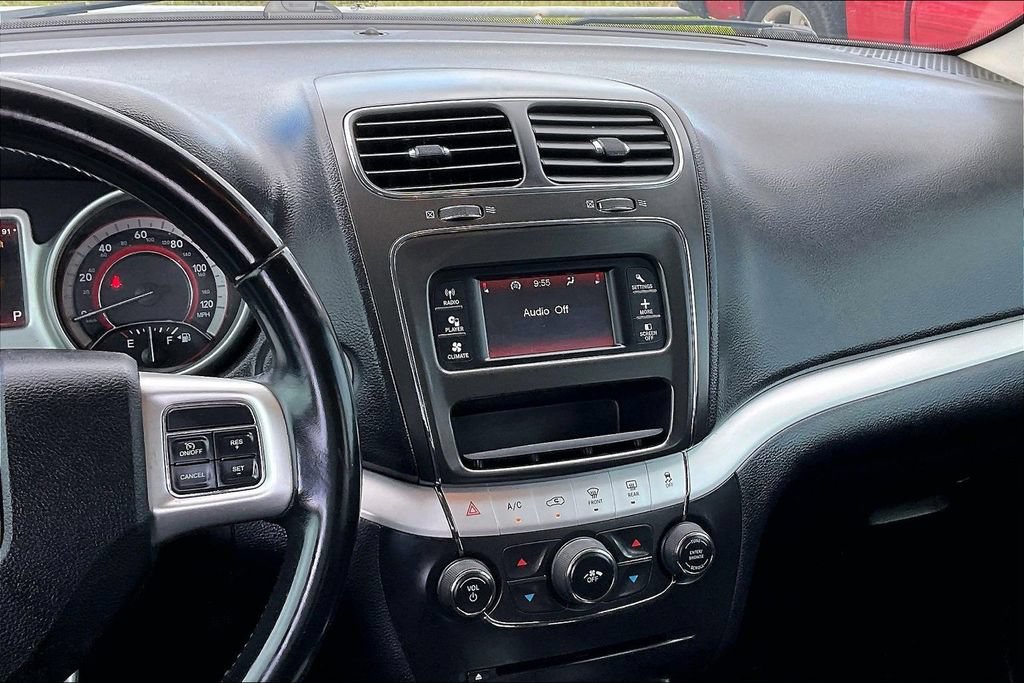 Used 2017 Dodge Journey SE w/ Flexible Seating Group FWD image 9
