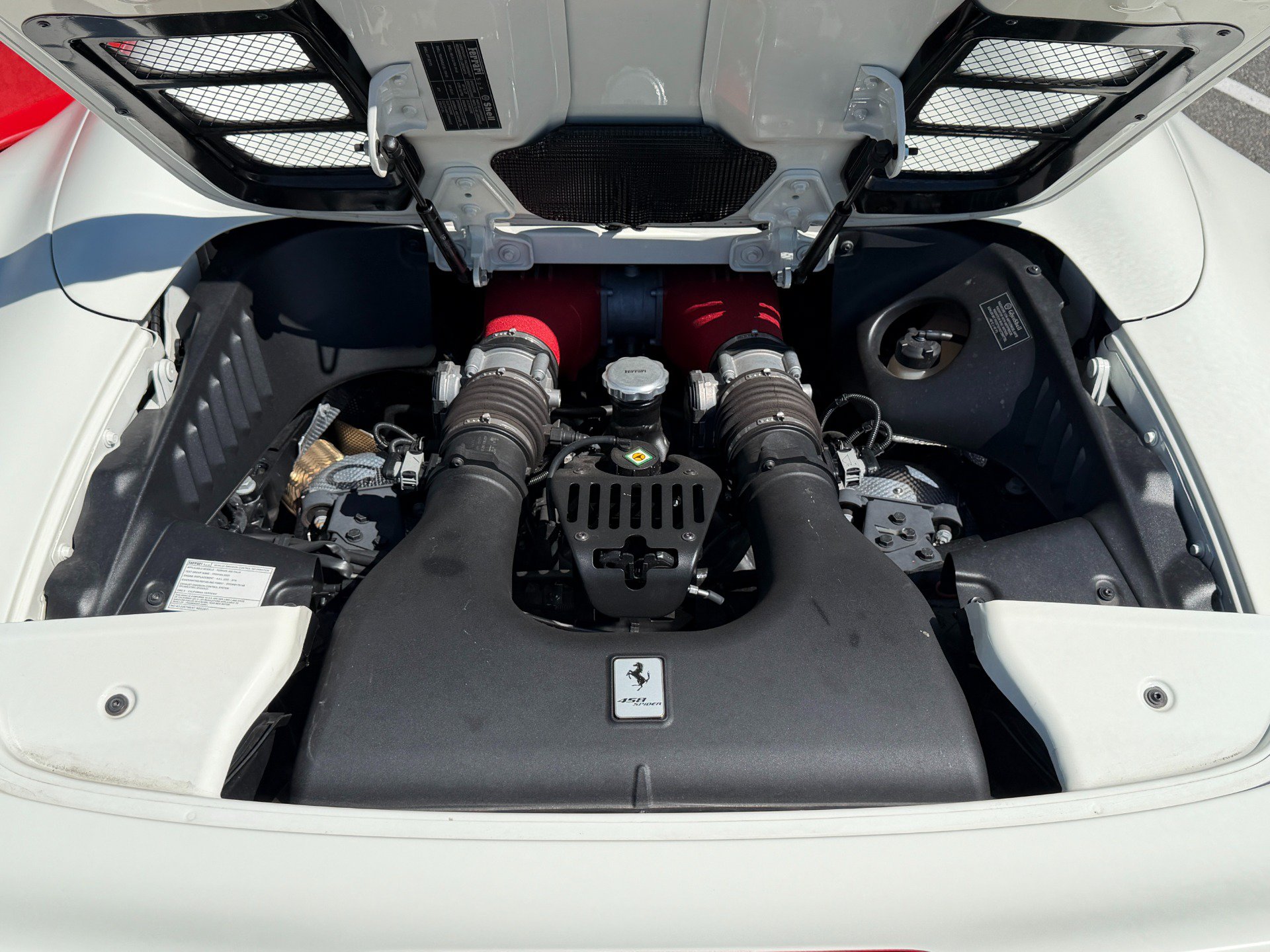 Used 2015 Ferrari 458 Spider RWD image 82