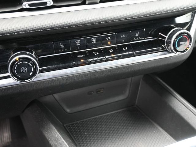 Used 2025 Chevrolet Equinox LT image 33