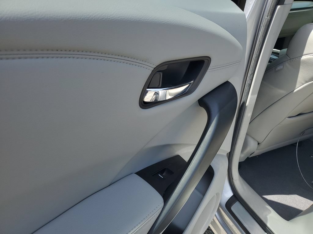 Used 2018 Acura RDX w/ Technology Package FWD image 10