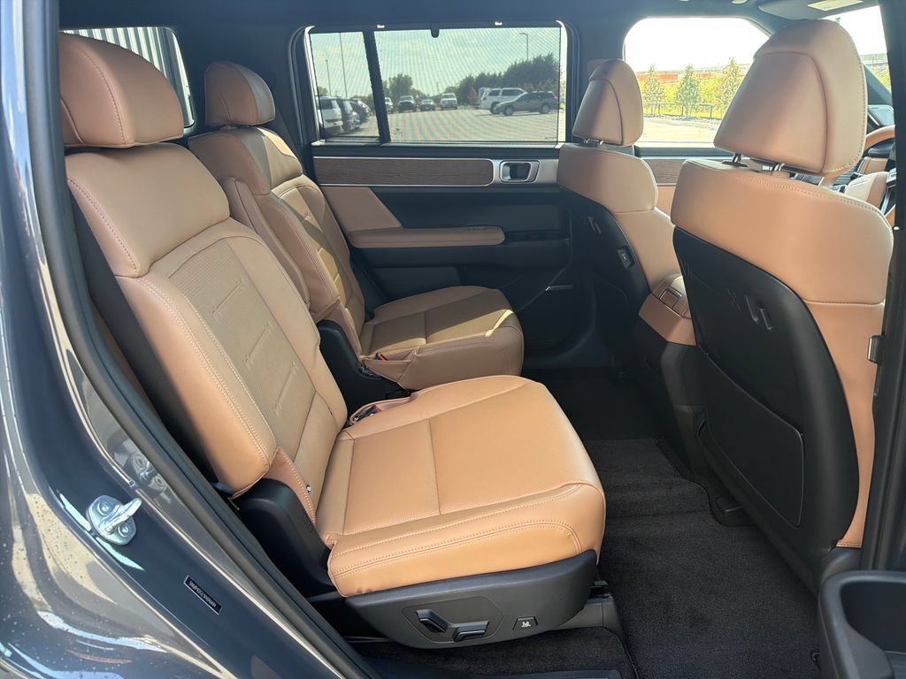 New 2027 Hyundai Santa Fe Limited AWD/4WD image 34