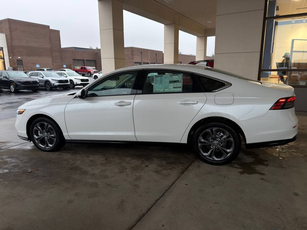 Used 2026 Honda Accord EX-L image 2