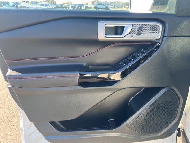 Used 2023 Ford Explorer ST-Line w/ Class IV Trailer Tow Package AWD/4WD image 22