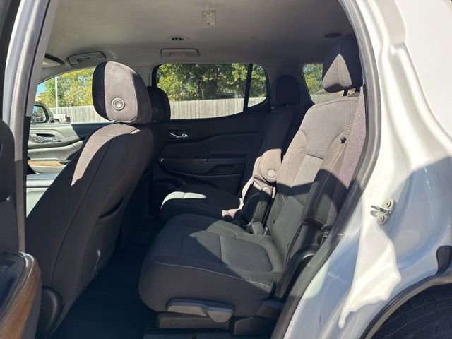 Used 2023 GMC Acadia SLE w/ Driver Convenience Package image 16