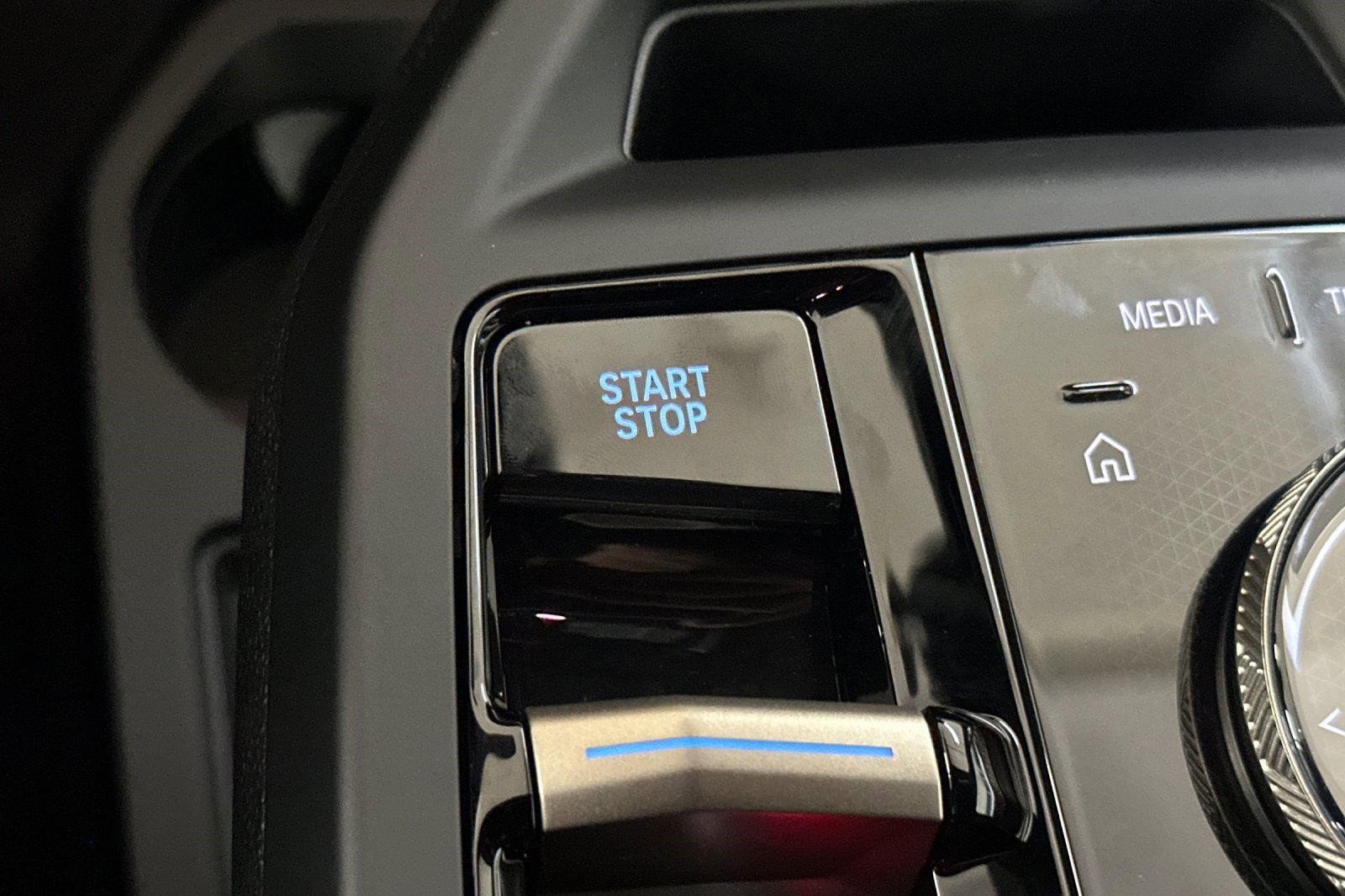 Used 2026 BMW iX xDrive45 image 29