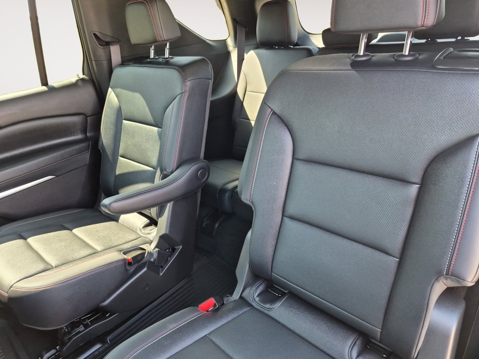 Used 2024 Chevrolet Traverse Z71 w/ Enhanced Driving Package image 23