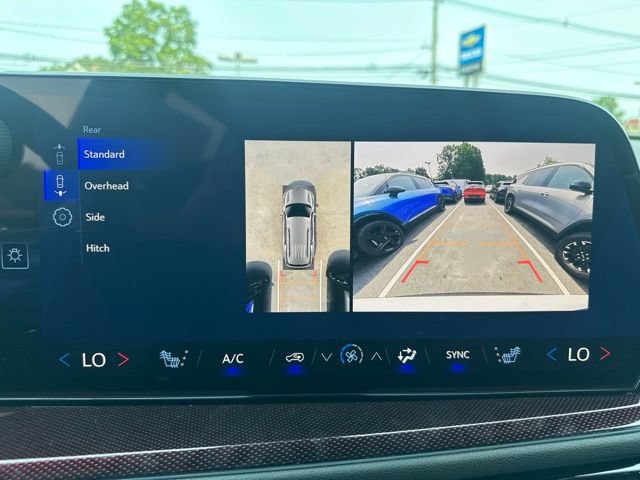 New 2026 Chevrolet Traverse Z71 w/ Enhanced Driving Package AWD/4WD image 19