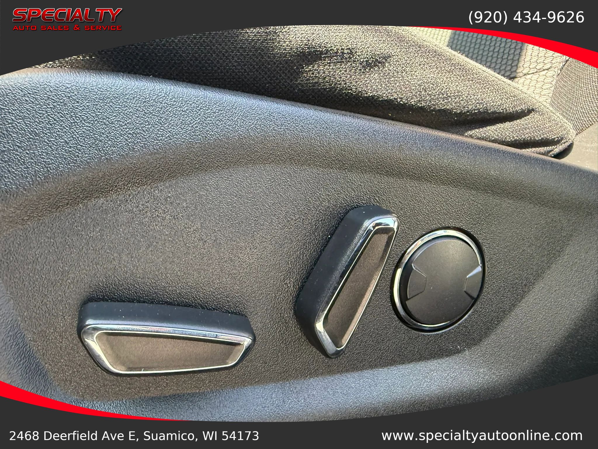 Used 2018 Ford Explorer XLT w/ Equipment Group 201A AWD/4WD image 31