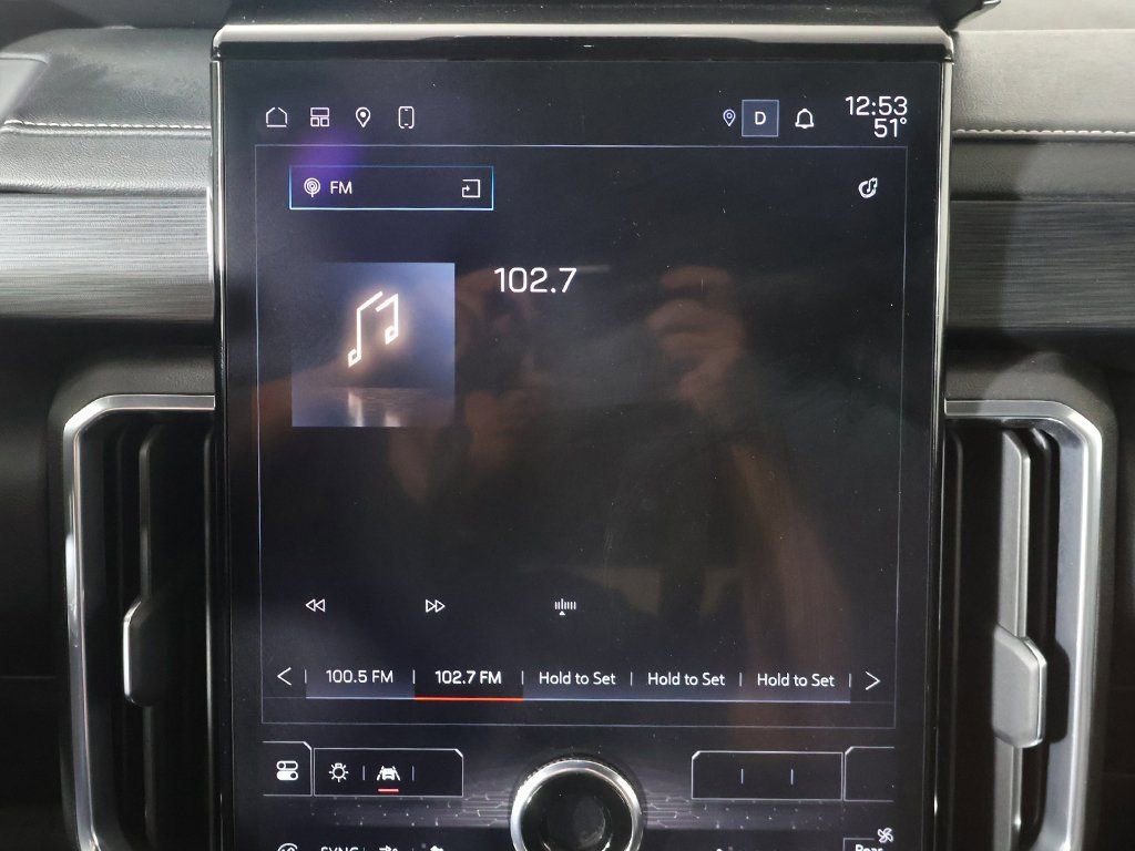 Used 2024 GMC Acadia Elevation image 48