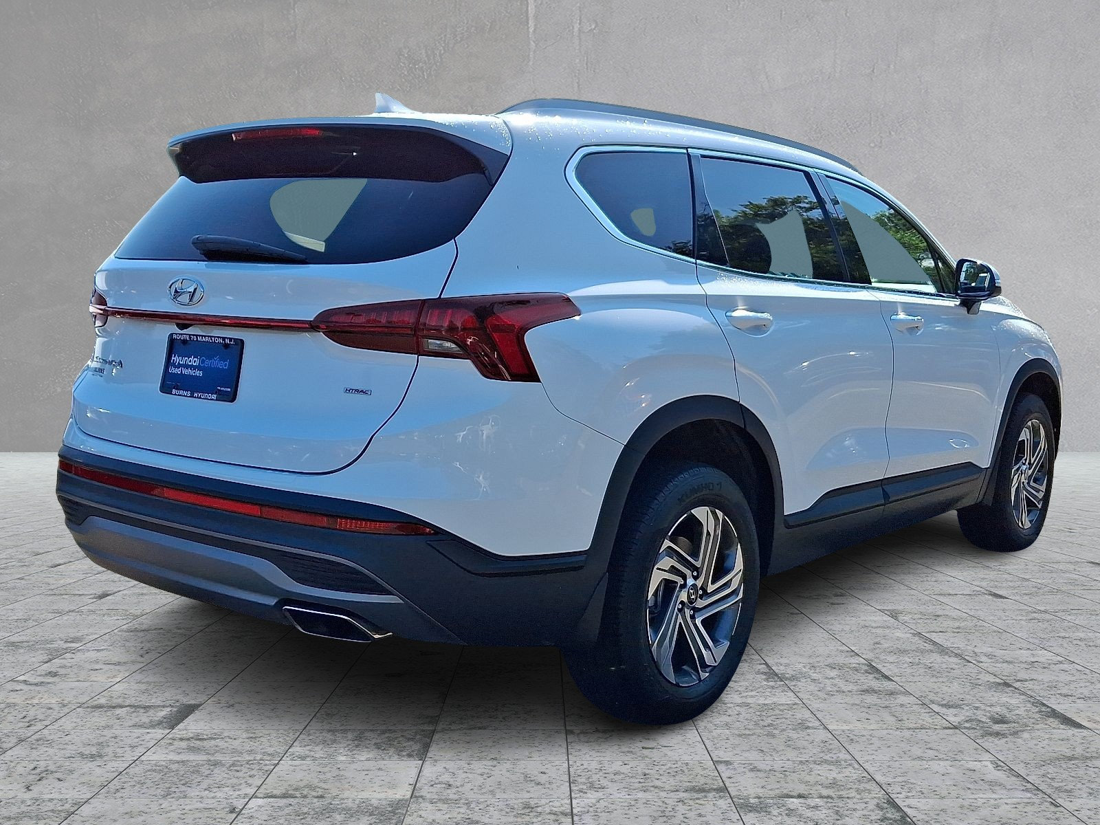 Certified 2023 Hyundai Santa Fe SEL AWD/4WD image 4