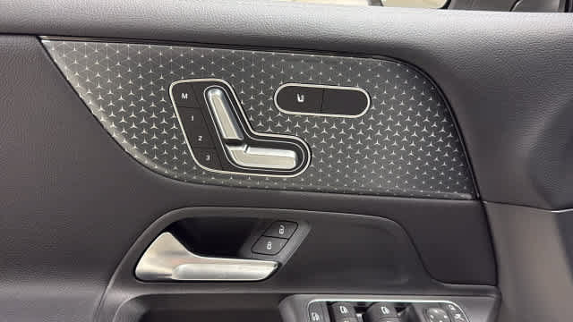 Certified 2026 Mercedes-Benz GLB 250 4MATIC image 16