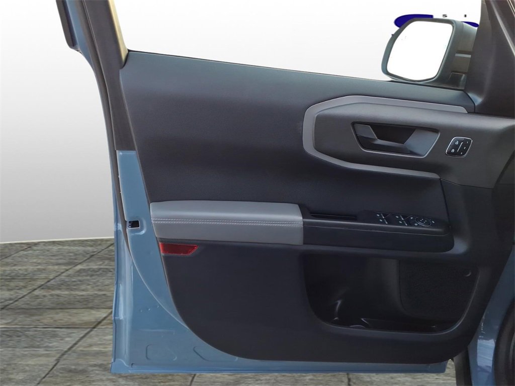 Used 2025 Ford Bronco Sport Badlands image 13