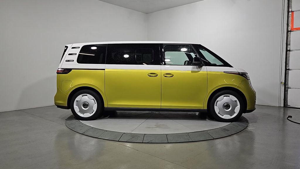 New 2025 Volkswagen ID. Buzz 1st Edition image 6