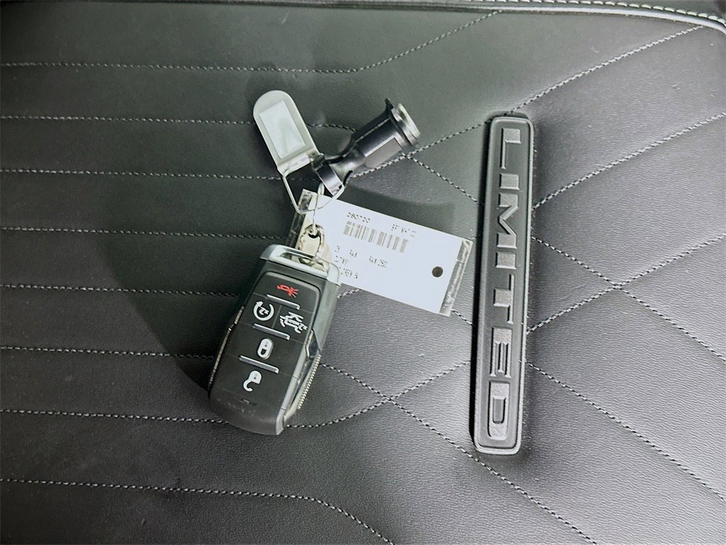 New 2026 RAM 2500 Limited w/ Towing Technology Group image 20