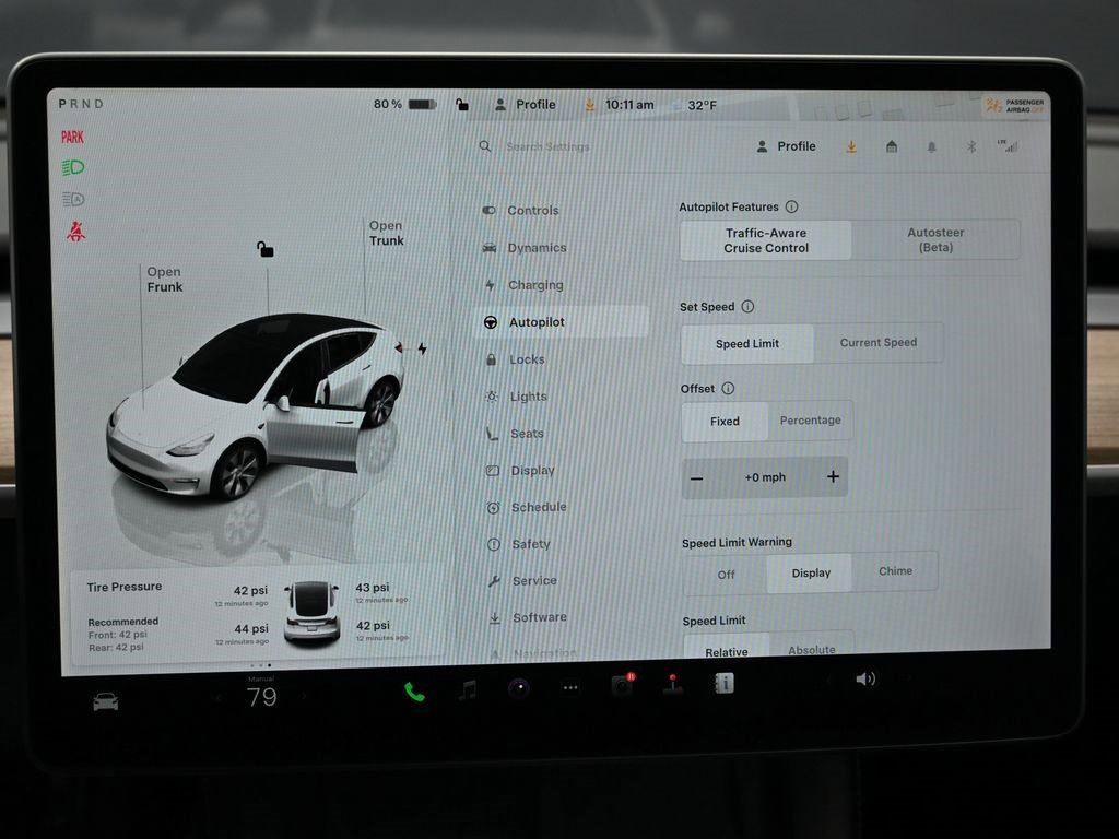 Used 2023 Tesla Model Y Long Range image 26