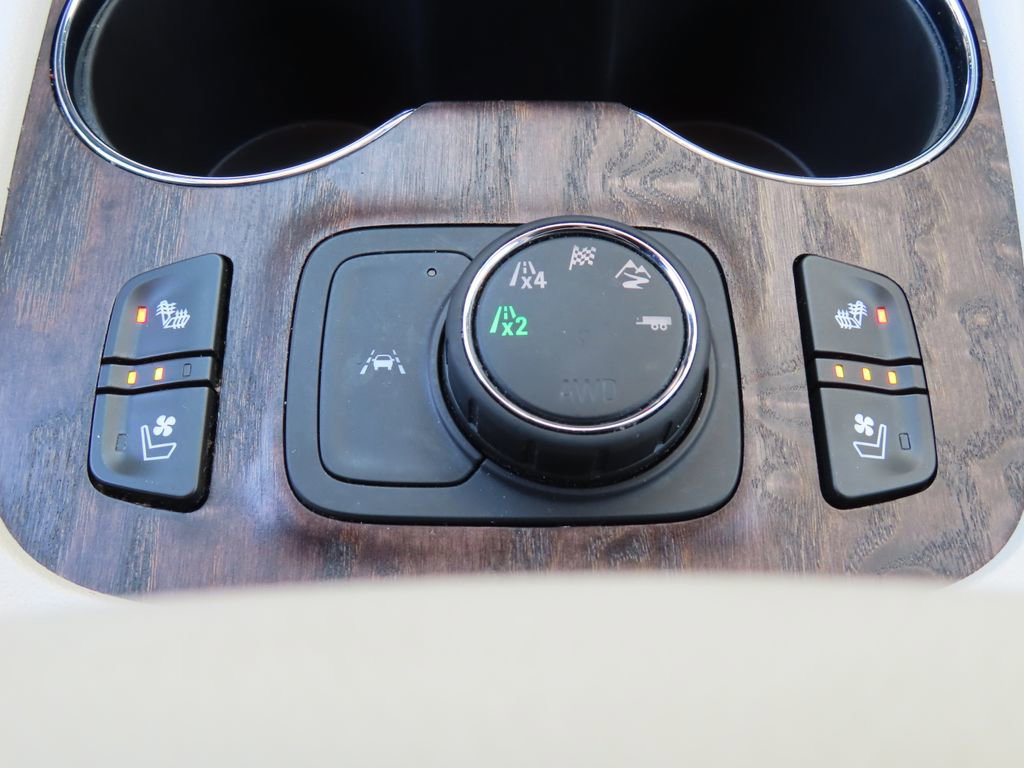 Used 2022 GMC Acadia Denali w/ GMC Pro Grade Package AWD/4WD image 7