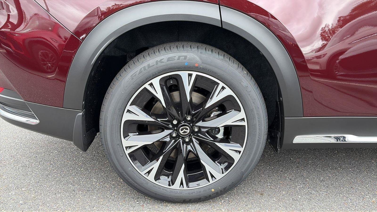 Certified 2025 MAZDA CX-90 Plug-In Hybrid w/ Premium Plus AWD/4WD image 36